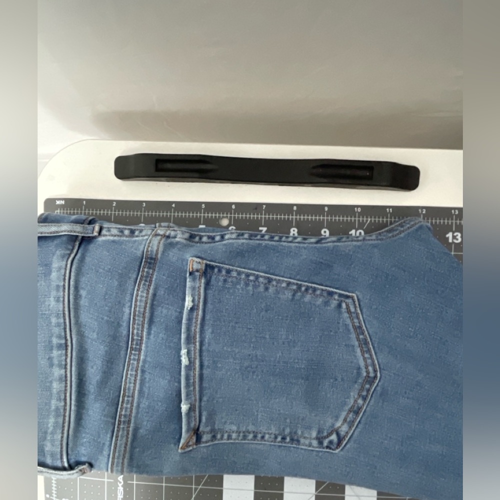 Express Women’s Rhinestone Skinny Jeans Light Blue Denim Raw Hem (A181)✨✨ - Picture 7 of 10